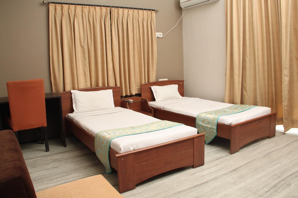 Guest house Simi International