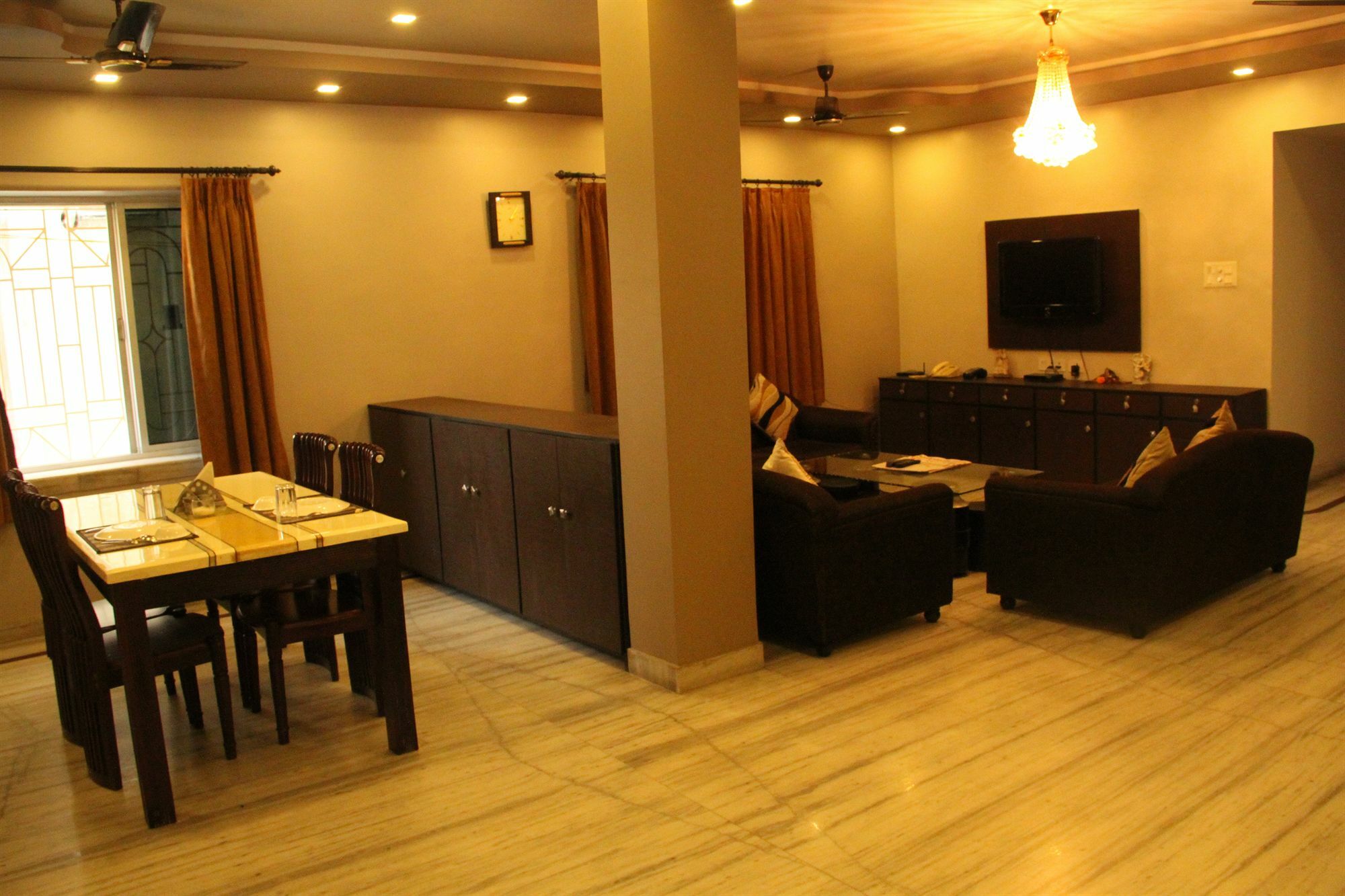 Guest house Simi International 2*