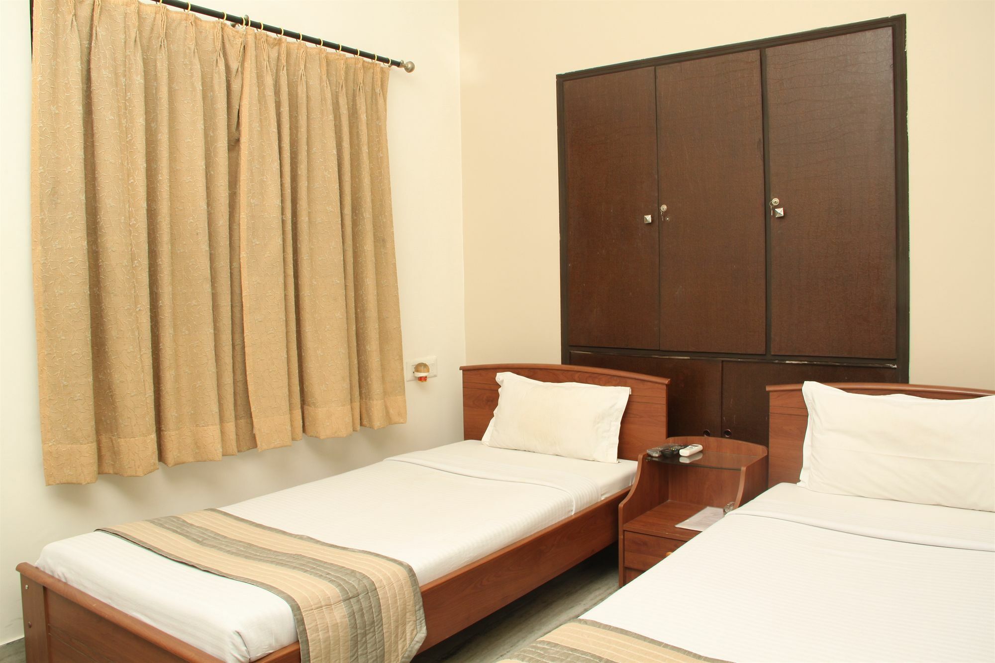 Simi International Guest house 2*